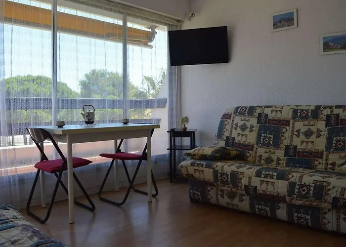 Apartman 4 Pers. Avec Balcon, Piscine, Parking, Acces Direct - Grau-du-roi - Fr-1-250-157 *