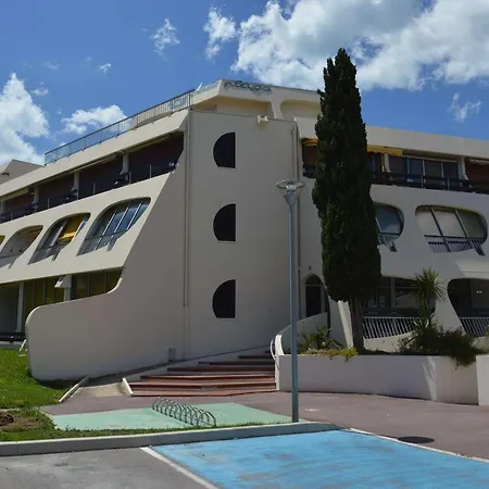 Apartment 4 Pers. Avec Balcon, Piscine, Parking, Acces Direct - Grau-du-roi - Fr-1-250-157 *