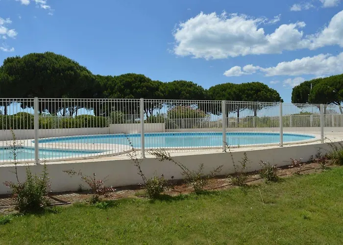 Apartment 4 Pers. Avec Balcon, Piscine, Parking, Acces Direct - Grau-du-roi - Fr-1-250-157
